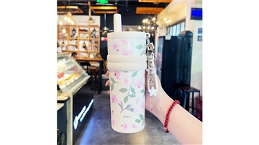 แก้วเก็บอุณหภูมิ ดีไซน์สวยงามพร้อมหลอดในตัว